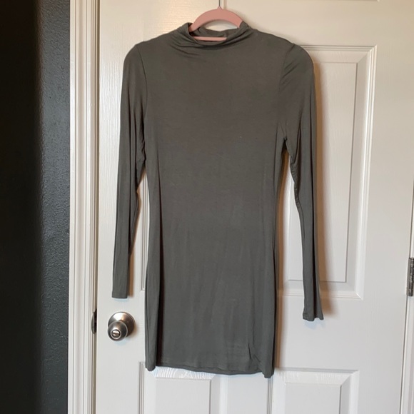 Dress - Picture 1 of 1